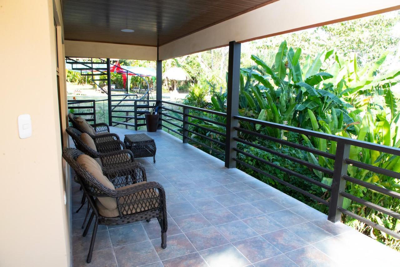 Jungle Lodge At Wild Sun Rescue Center Cabuya  外观 照片