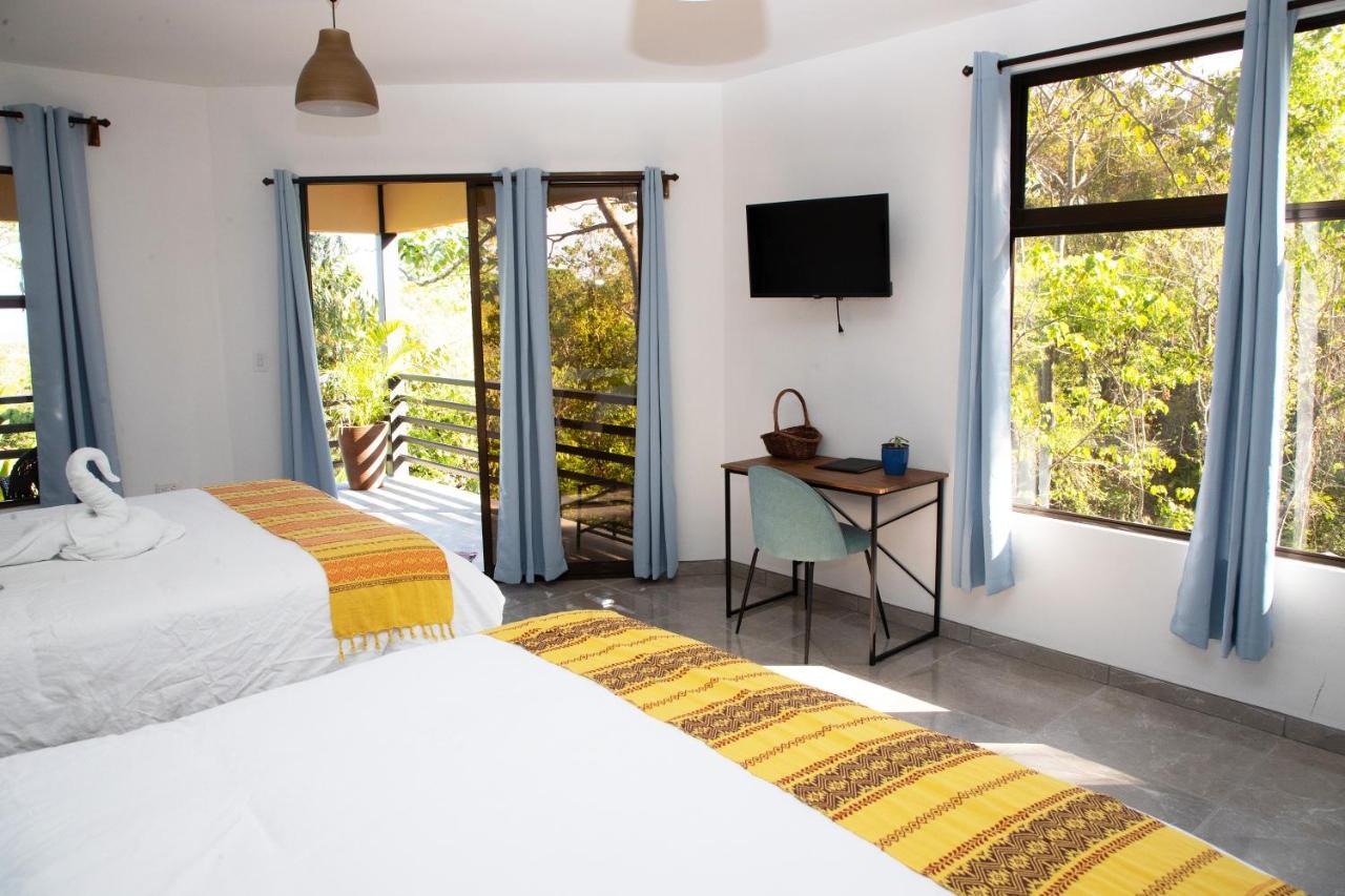 Jungle Lodge At Wild Sun Rescue Center Cabuya  外观 照片